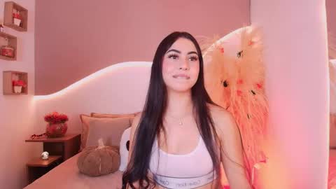 Snapshot of maia_lia_ chatting on 26, 10, 2025 MAIA  LIA  online show from 26, 10, 2025