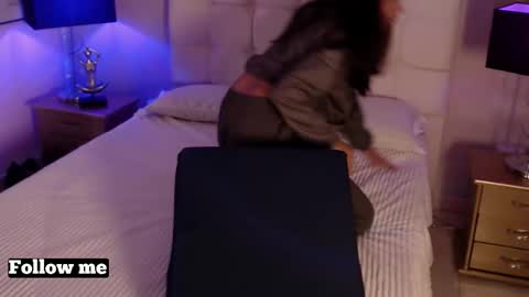 Maia Reficco online show from 15, 1, 2026