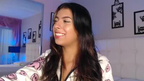 Snapshot of maia_reficco chatting on 17, 4, 2026 Maia Reficco online show from 17, 4, 2026