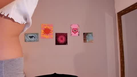 Snapshot of maia_w10 chatting on 22, 4, 2026 Maia online show from 22, 4, 2026