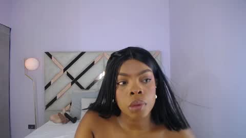 Snapshot of maiacharris_ chatting on 5, 6, 2026 Maia Charris online show from 5, 6, 2026