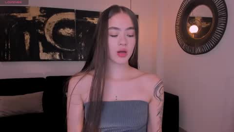  Maia  online show from 14, 4, 2026