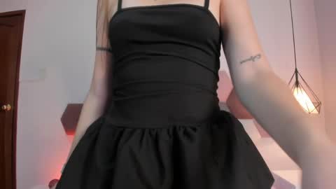 Maia Sinclair online show from 19, 3, 2026