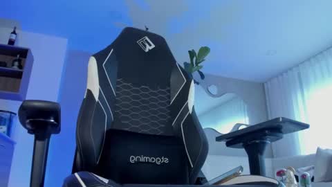 MAICOL  online show from 2, 2, 2026