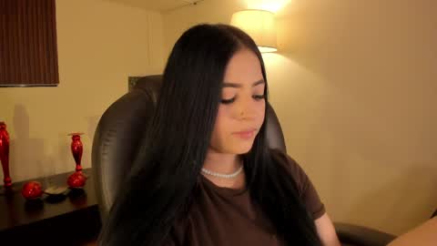 Snapshot of maiiitee_ chatting on 31, 3, 2026 Mait online show from 31, 3, 2026