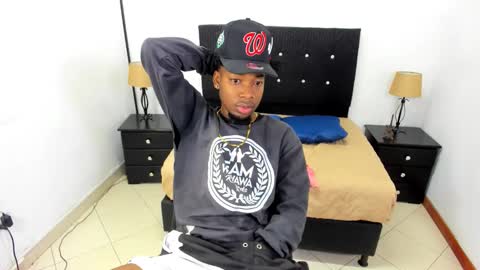 Snapshot of maikol_monstercock chatting on 30, 9, 2025 M A I K O L -- M O N S T E R C O C L online show from 30, 9, 2025