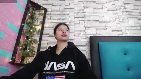  MAILY CAN  online show from 20, 11, 2025