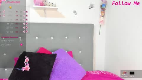 Snapshot of mailyn_bakerrr chatting on 31, 5, 2026 mailyn bakerrr online show from 31, 5, 2026