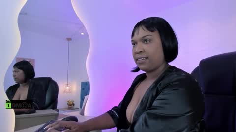 Snapshot of mailyndixon chatting on 8, 11, 2025 Mailyn online show from 8, 11, 2025