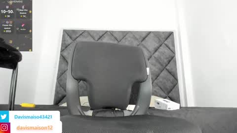 Snapshot of maisondavis_ chatting on 9, 1, 2025 Maison Davis online show from 9, 1, 2025