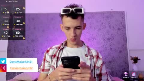 Snapshot of maisondavis_ chatting on 10, 2, 2025 Maison Davis online show from 10, 2, 2025