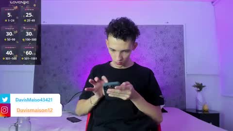 Snapshot of maisondavis_ chatting on 25, 2, 2025 Maison Davis online show from 25, 2, 2025