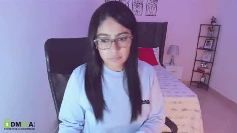 Maite online show from 25, 10, 2025