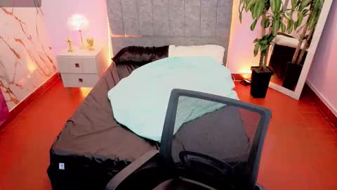 MAITE STONE1 online show from 17, 3, 2026