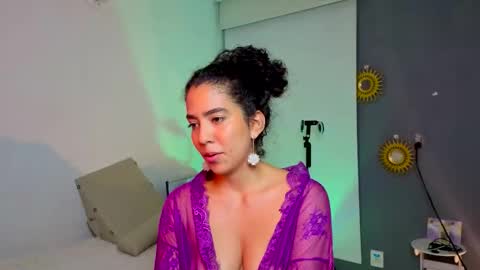 Snapshot of maithe_perroni chatting on 16, 2, 2026 Lauu online show from 16, 2, 2026