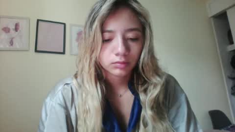 majo_gomezz online show from 18, 1, 2026