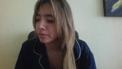 majo_gomezz online show from 3, 3, 2026