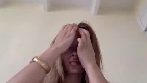 majo_gomezz online show from 14, 5, 2026