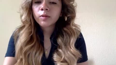majo_gomezz online show from 24, 7, 2026
