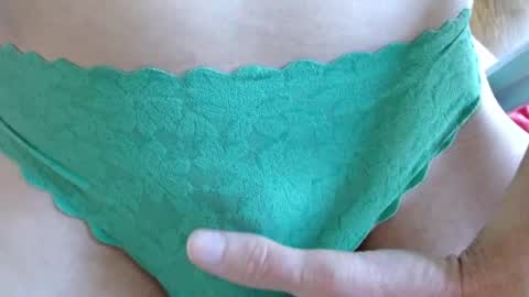 makemeplease89 online show from 17, 4, 2026