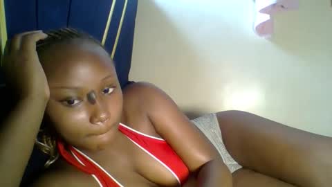 Snapshot of makiesexxytrimmy chatting on 20, 4, 2026 Eva online show from 20, 4, 2026
