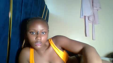 Snapshot of makiesexxytrimmy chatting on 24, 4, 2026 Eva online show from 24, 4, 2026