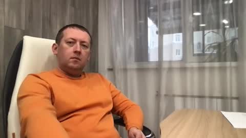 Snapshot of maks199402 chatting on 18, 12, 2025 maksoffice online show from 18, 12, 2025