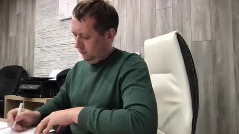 Snapshot of maks199402 chatting on 10, 1, 2026 maksoffice online show from 10, 1, 2026