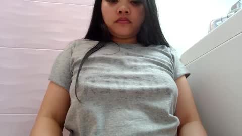 Snapshot of makulato chatting on 20, 5, 2026 Maya online show from 20, 5, 2026