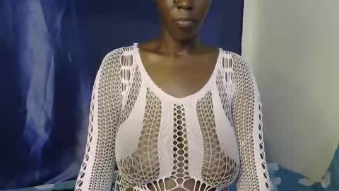 Snapshot of malaika_musa chatting on 7, 10, 2025 malaika_musa online show from 7, 10, 2025