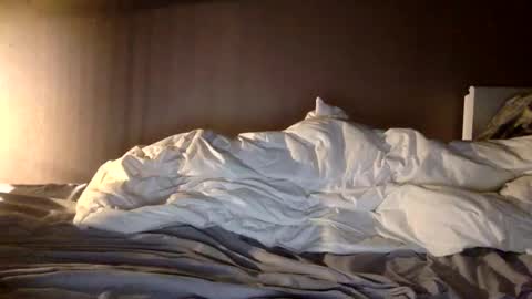 malefrench1 online show from 14, 1, 2026