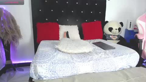 Snapshot of maleja_22_ chatting on 2, 12, 2024 Maleja online show from 2, 12, 2024