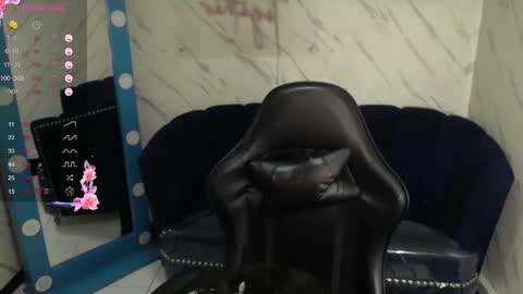 Snapshot of maleja_v_ chatting on 13, 12, 2025 Hi Stream 800am to 200pm online show from 13, 12, 2025