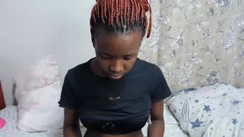 Snapshot of malia_latifa chatting on 16, 1, 2026 lati online show from 16, 1, 2026