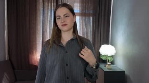 Mia online show from 5, 6, 2026