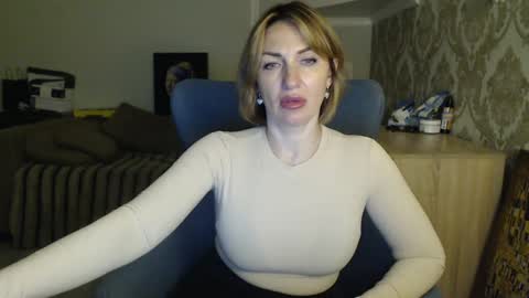 Snapshot of mallinia chatting on 29, 4, 2026 mallinia online show from 29, 4, 2026