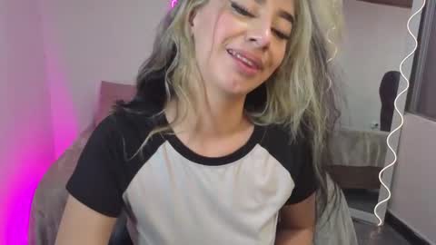 Malory  online show from 15, 11, 2025