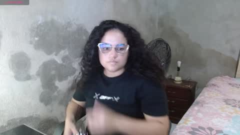 Snapshot of malorymorgantt chatting on 16, 12, 2024 MI INSTAGRAM soy glory01 online show from 16, 12, 2024