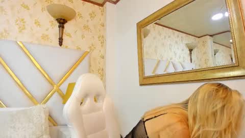 MalorySweet  online show from 15, 10, 2025