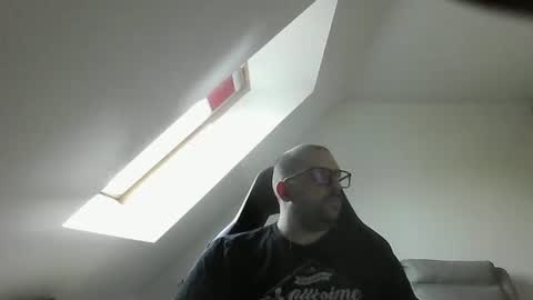 Snapshot of malou2927 chatting on 27, 4, 2026 breton online show from 27, 4, 2026