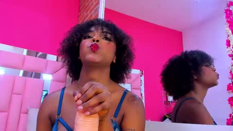 Snapshot of malu_horny_69 chatting on 8, 3, 2025 Melanie online show from 8, 3, 2025