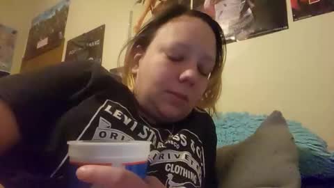 mama_1020 online show from 12, 12, 2024