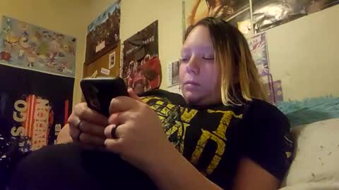 mama_1020 online show from 10, 1, 2025