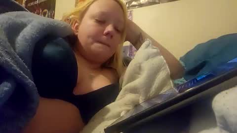 mama_1020 online show from 26, 2, 2025