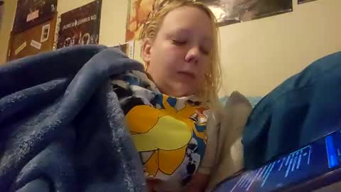 mama_1020 online show from 6, 3, 2025