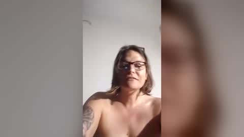 mamabear2727 online show from 14, 6, 2026