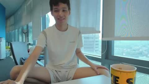 Snapshot of mamagaga19 chatting on 18, 4, 2026 Andrew Ooi online show from 18, 4, 2026