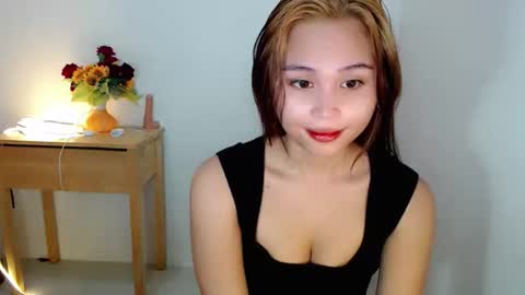 Snapshot of mami_jups chatting on 5, 5, 2026 IRISH online show from 5, 5, 2026