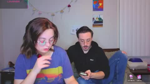 MamiCloudz online show from 3, 12, 2025