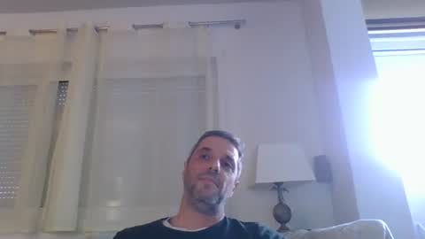 Snapshot of man211172 chatting on 5, 1, 2025 man211172 online show from 5, 1, 2025